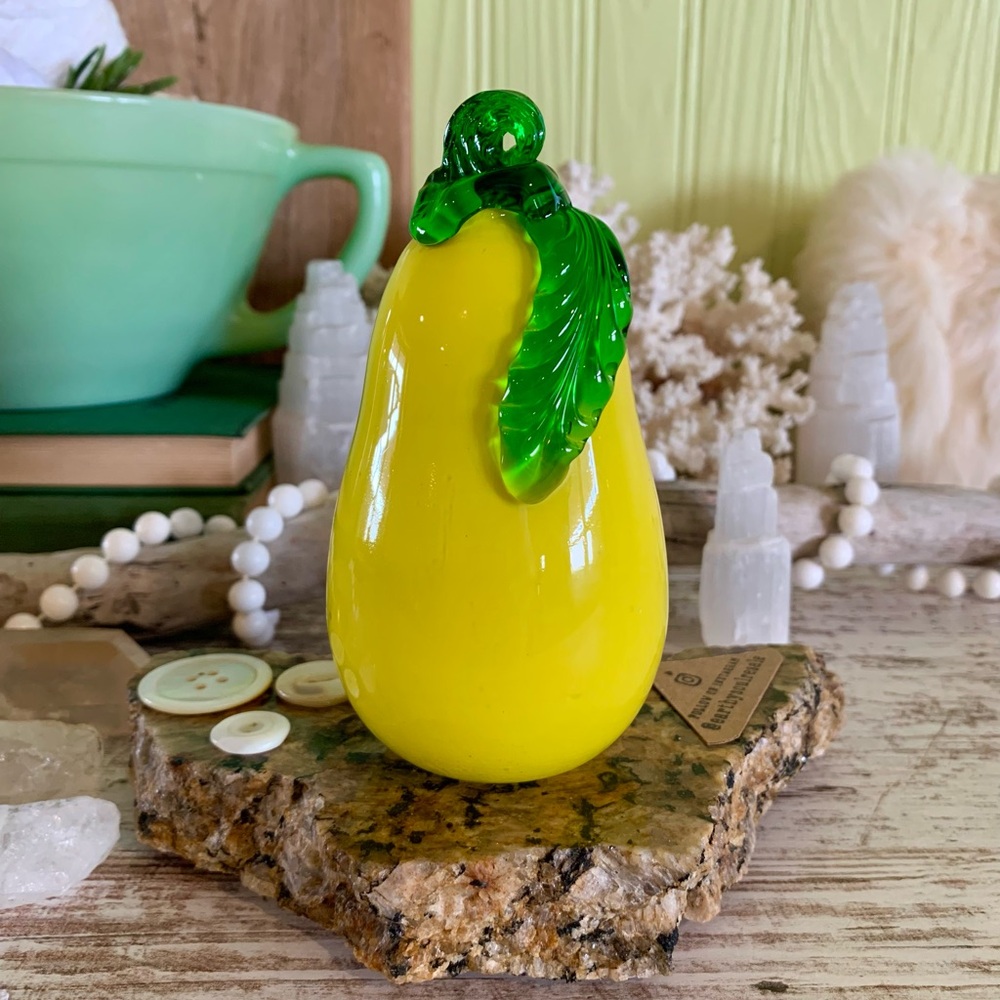 Vintage Glass Pear / Fruit 🍐